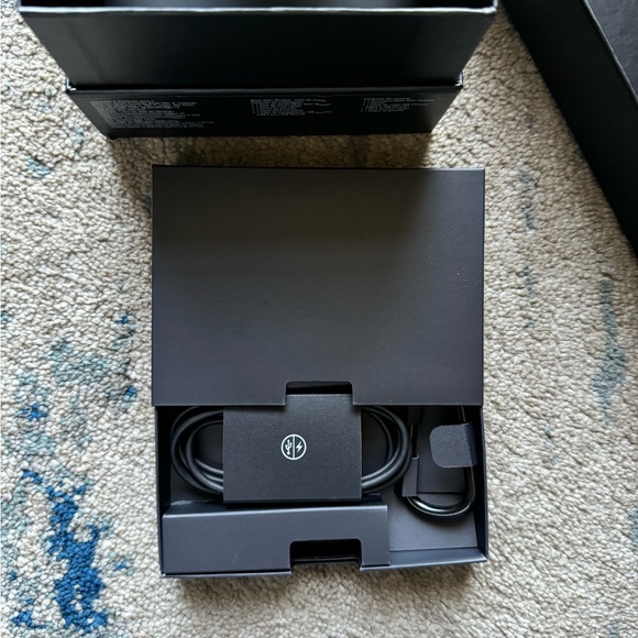 Beats Solo 3 NEW - Picture 4 of 6